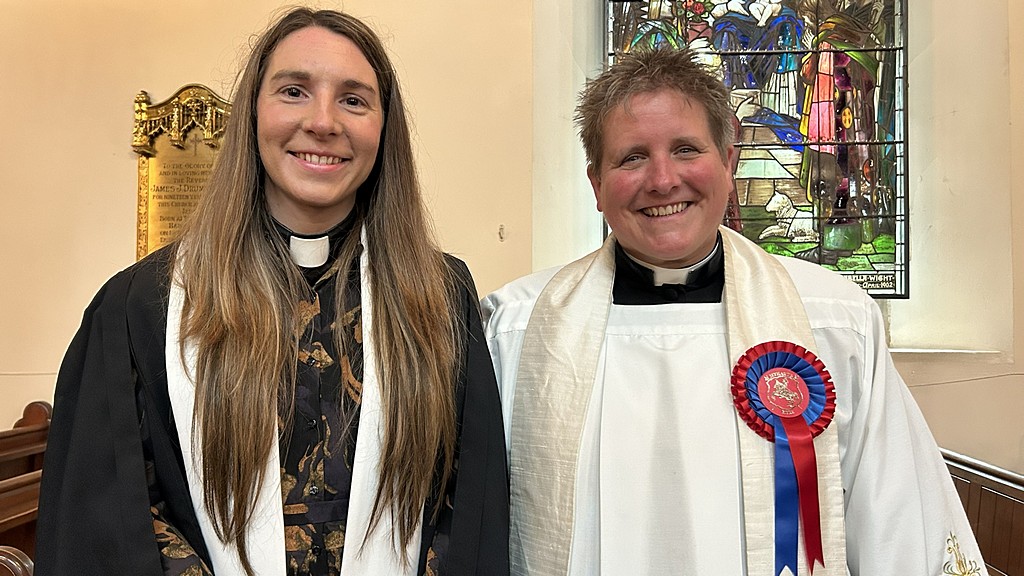 Sarah and Andi ready for the annual 'Kirking' service in the Parish Church to greet the new Callant.